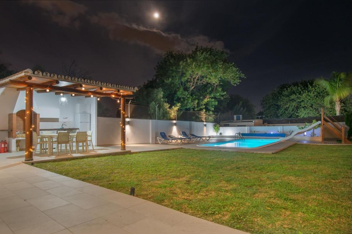 2 Independant Fully Equipped With Heated Pool And Jacuzzi Villa *