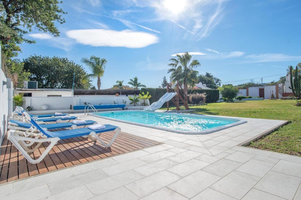 2 Independant Fully Equipped With Heated Pool And Jacuzzi *