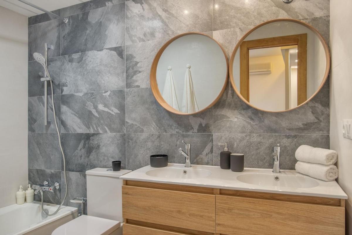 2 Independant Fully Equipped With Heated Pool And Jacuzzi Villa